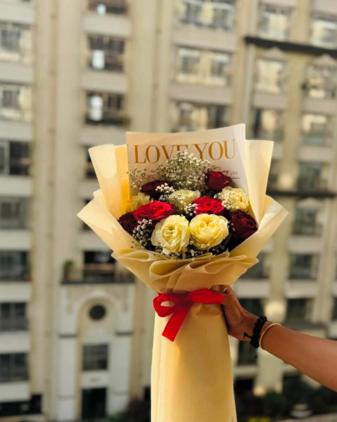 Fresh rose bouquet by Lavanta Florals